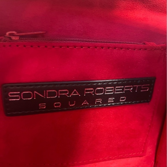 Sondra Roberts Square crossbody red and black bag - Picture 10 of 13